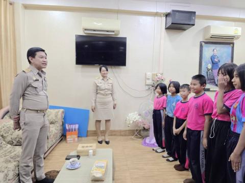 มอบเงิน TO BE NUMBER ONE 68