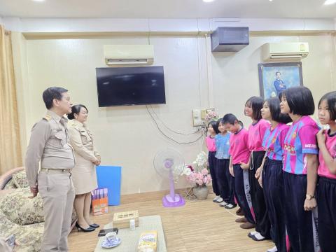 มอบเงิน TO BE NUMBER ONE 68