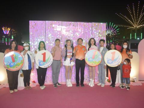 งานมะขามหวาน TO BE NUMBER ONE