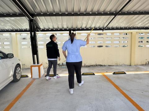 จัดสร้างที่จอดรถยนต์/รถมอเตอร์ไซค์ คลินิกแพทย์แผนไทย