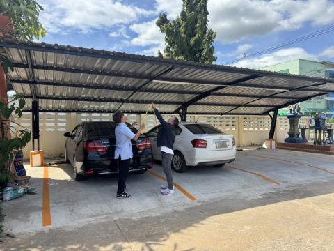 จัดสร้างที่จอดรถยนต์/รถมอเตอร์ไซค์ คลินิกแพทย์แผนไทย