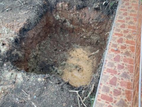 จัดสร้างที่จอดรถยนต์/รถมอเตอร์ไซค์ คลินิกแพทย์แผนไทย