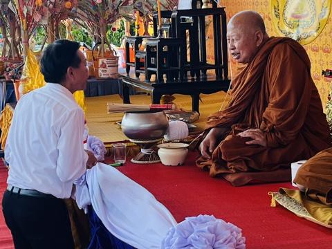 ร่วมเป็นเจ้าภาพทอดผ้าป่าสามัคคี ฉลองโดม "หลวงปู่บุญทัน ฐิตส