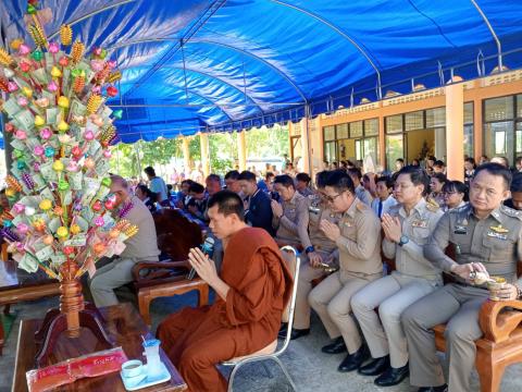 โครงการหน่วยบำบัดทุกข์ บำรุงสุข สร้างรอยยิ้มให้ประชาชน จังหวัดเพ