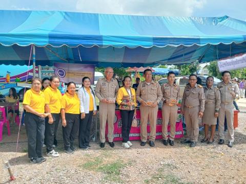 โครงการหน่วยบำบัดทุกข์ บำรุงสุข สร้างรอยยิ้มให้ประชาชน จังหวัดเพ