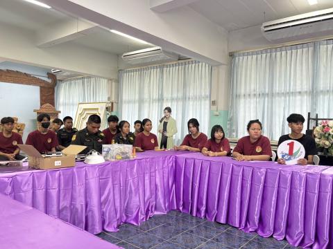 มอบทุนให้แก่ ชมรม TO BE NUMBER ONE โรงเรียนวังพิกุลพิทยาคม